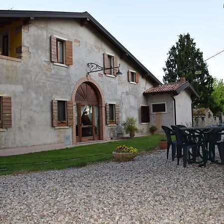 Agriturismo Fior Di Pesco Sommacampagna Exterior foto